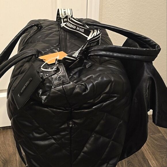 Steve Madden BGlaze Quilted Weekender- Black - Picture 6 of 9